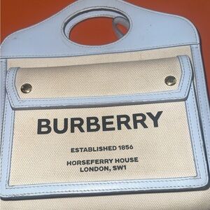 Burberry purse